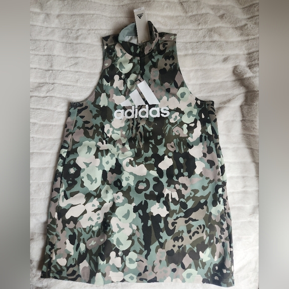Adidas Graphic Dress CAMO green/ white BNWT - Picture 4 of 6